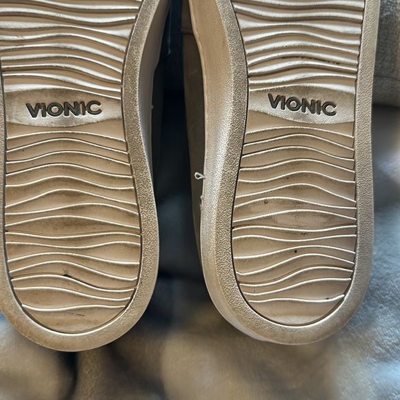 VIONIC womens slip on sneakers size 9 excellent condition - Picture 7 of 11
